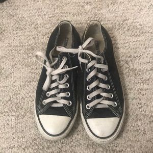 Black Lowtop converse
